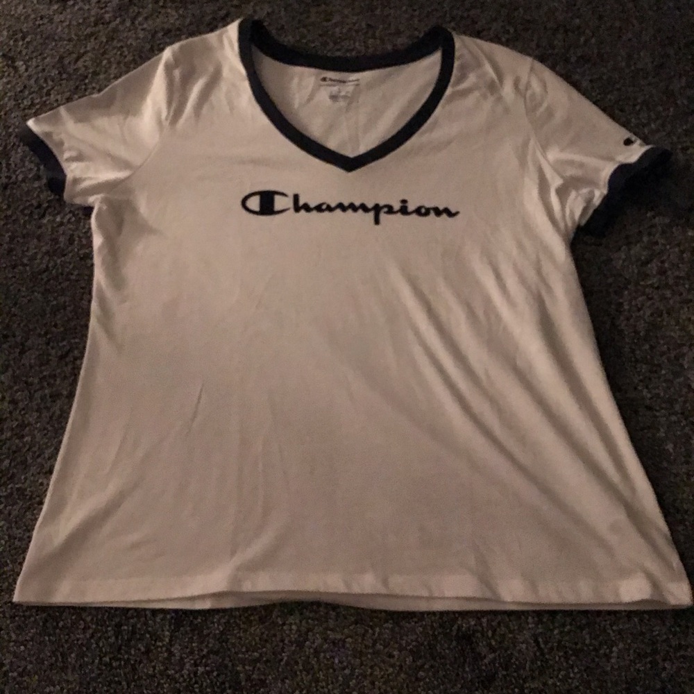Champion t-shirt